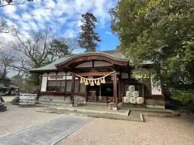 國魂神社の{uncategorized: "未分類", other: "その他", undefined: "問題あり", building: "その他建物", grave: "お墓", sacred_gate: "鳥居", guardian: "狛犬", statue: "像", buddha: "仏像", history: "歴史", nature: "自然", garden: "庭園", animal: "動物", pagoda: "塔", temizu: "手水舎", mountain_gate: "山門・神門", sanctuary: "本殿・本堂", subordinate: "末社・摂社", art: "芸術", scenery: "景色", jizo: "地蔵", ema: "絵馬", goshuin: "御朱印", omikuji: "おみくじ", items: "授与品その他", amulet: "お守り", goshuincho: "御朱印帳", eats: "食事", festival: "お祭り", votive_dance: "神楽", shichigosan: "七五三参", wedding: "結婚式", experience: "体験その他", initially: "初詣", around: "周辺", anti_infection: "感染症対策"}