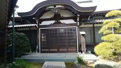 長福寺の本殿・本堂
