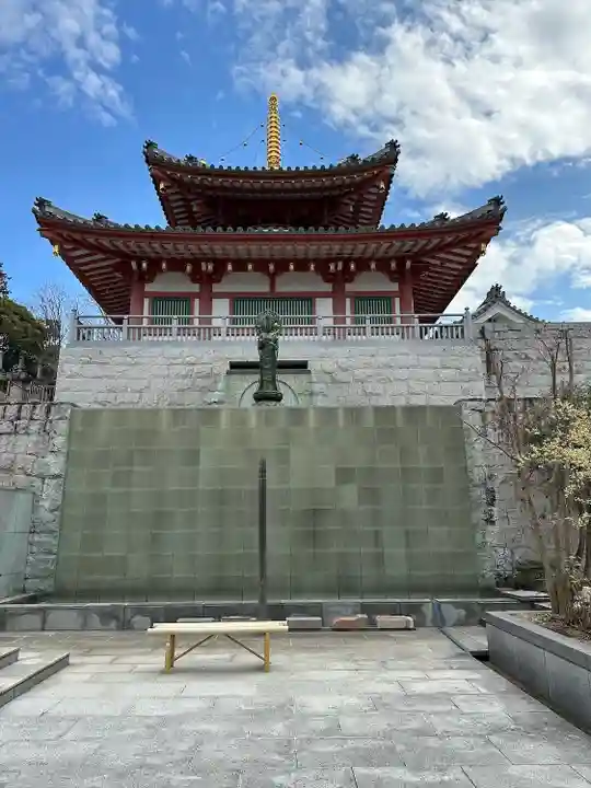 八事山 興正寺の塔