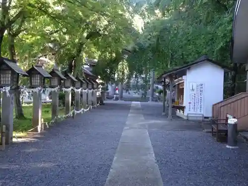 南湖神社の建物その他