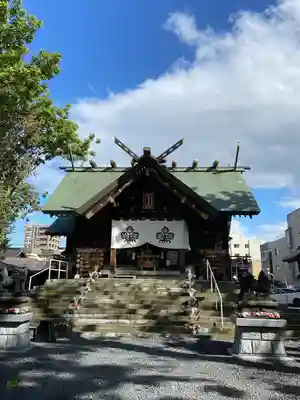札幌諏訪神社の本殿・本堂