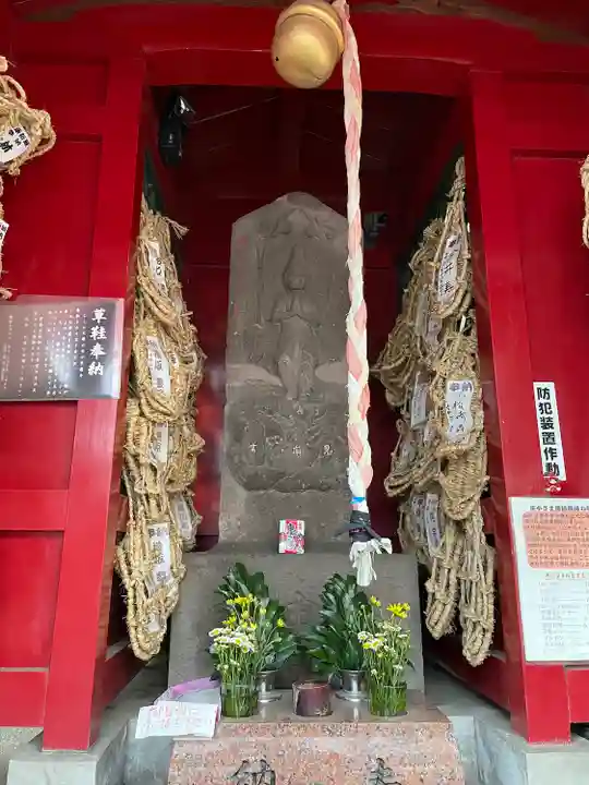庚申塚(鳩森八幡神社社外)(東京都)