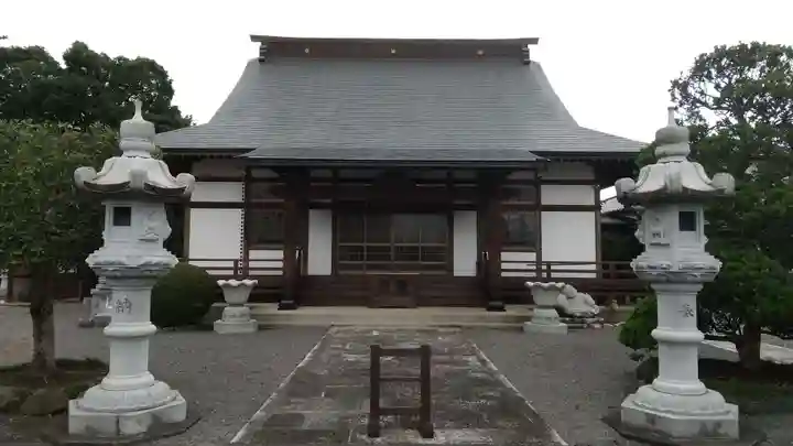 霊源寺の本殿・本堂