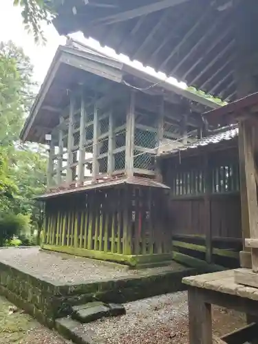 間中稲荷神社の本殿・本堂
