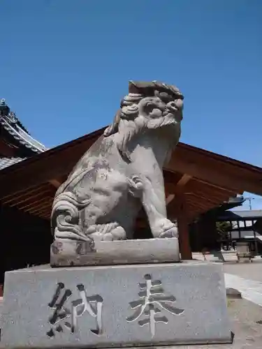 諏訪神社の狛犬