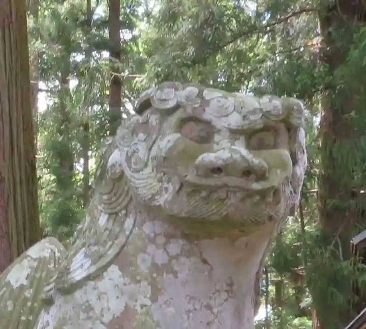 都々古別神社(八槻)の狛犬