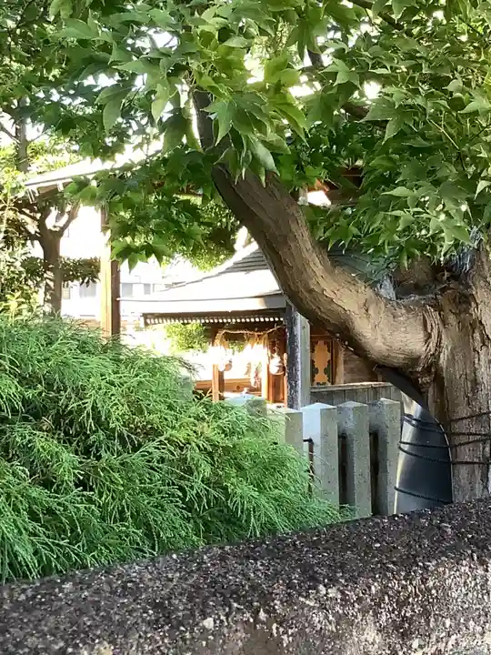 稲荷神社の本殿・本堂