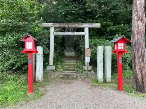 鷲宮神社の末社