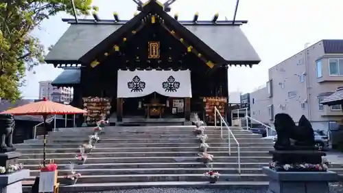 札幌諏訪神社の本殿・本堂