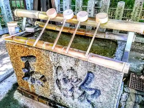 富部神社の手水舎