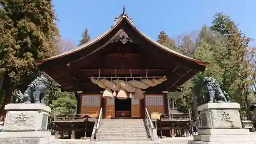 諏訪大社下社秋宮の本殿・本堂