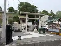 水戸黄門神社(義公祠堂)の{uncategorized: "未分類", other: "その他", undefined: "問題あり", building: "その他建物", grave: "お墓", sacred_gate: "鳥居", guardian: "狛犬", statue: "像", buddha: "仏像", history: "歴史", nature: "自然", garden: "庭園", animal: "動物", pagoda: "塔", temizu: "手水舎", mountain_gate: "山門・神門", sanctuary: "本殿・本堂", subordinate: "末社・摂社", art: "芸術", scenery: "景色", jizo: "地蔵", ema: "絵馬", goshuin: "御朱印", omikuji: "おみくじ", items: "授与品その他", amulet: "お守り", goshuincho: "御朱印帳", eats: "食事", festival: "お祭り", votive_dance: "神楽", shichigosan: "七五三参", wedding: "結婚式", experience: "体験その他", initially: "初詣", around: "周辺", anti_infection: "感染症対策"}
