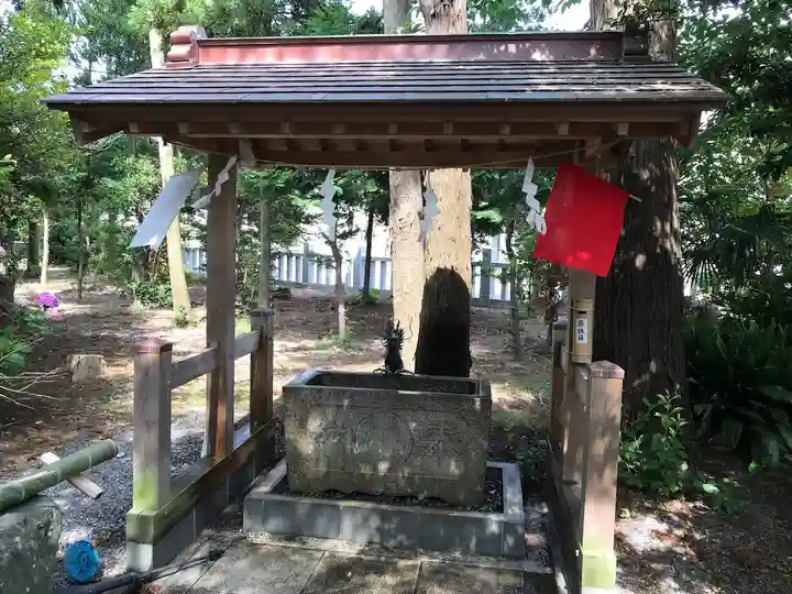 三軒地稲荷神社の手水舎