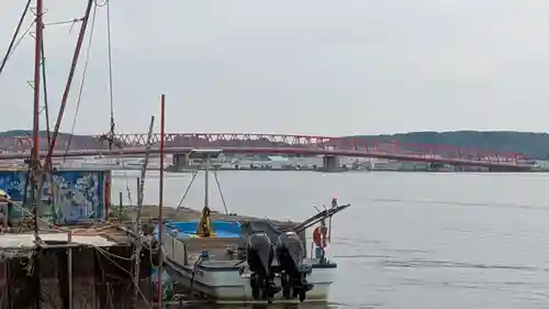 牡蠣島辨天神社(北海道)