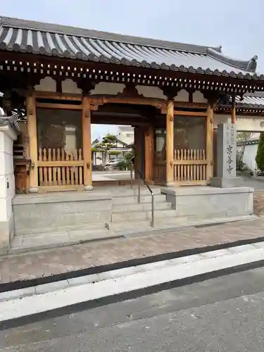 京善寺の山門