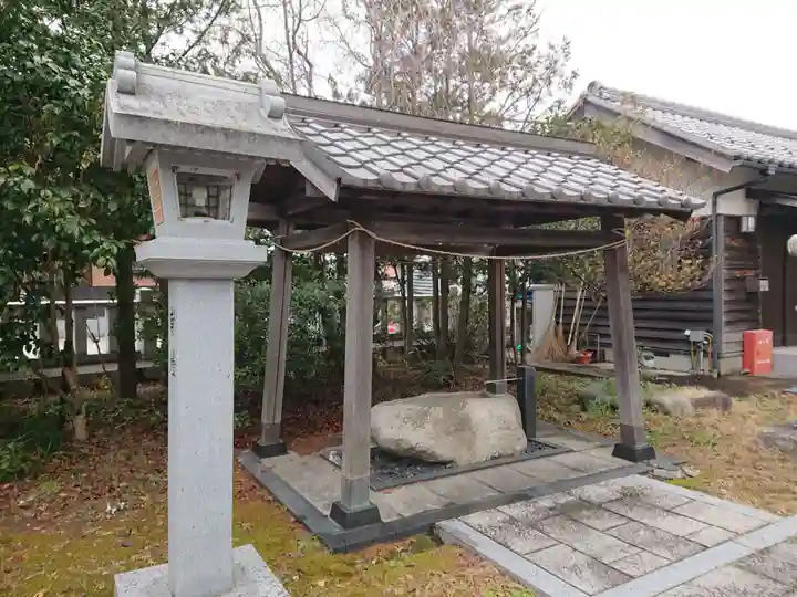 神明社(小路神明社)の手水舎