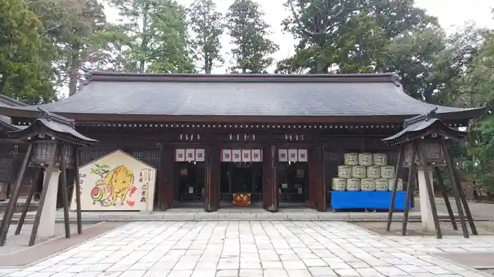 雄山神社前立社壇の本殿・本堂