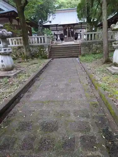 弓削神社の本殿