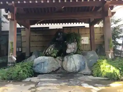 馬橋稲荷神社の手水舎
