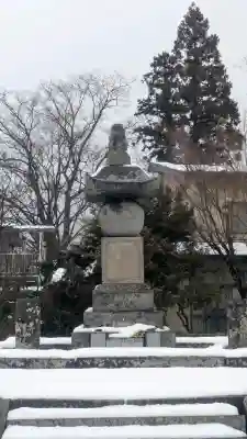 光台寺の{uncategorized: "未分類", other: "その他", undefined: "問題あり", building: "その他建物", grave: "お墓", sacred_gate: "鳥居", guardian: "狛犬", statue: "像", buddha: "仏像", history: "歴史", nature: "自然", garden: "庭園", animal: "動物", pagoda: "塔", temizu: "手水舎", mountain_gate: "山門・神門", sanctuary: "本殿・本堂", subordinate: "末社・摂社", art: "芸術", scenery: "景色", jizo: "地蔵", ema: "絵馬", goshuin: "御朱印", omikuji: "おみくじ", items: "授与品その他", amulet: "お守り", goshuincho: "御朱印帳", eats: "食事", festival: "お祭り", votive_dance: "神楽", shichigosan: "七五三参", wedding: "結婚式", experience: "体験その他", initially: "初詣", around: "周辺", anti_infection: "感染症対策"}