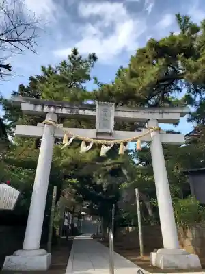 登渡神社の{uncategorized: "未分類", other: "その他", undefined: "問題あり", building: "その他建物", grave: "お墓", sacred_gate: "鳥居", guardian: "狛犬", statue: "像", buddha: "仏像", history: "歴史", nature: "自然", garden: "庭園", animal: "動物", pagoda: "塔", temizu: "手水舎", mountain_gate: "山門・神門", sanctuary: "本殿・本堂", subordinate: "末社・摂社", art: "芸術", scenery: "景色", jizo: "地蔵", ema: "絵馬", goshuin: "御朱印", omikuji: "おみくじ", items: "授与品その他", amulet: "お守り", goshuincho: "御朱印帳", eats: "食事", festival: "お祭り", votive_dance: "神楽", shichigosan: "七五三参", wedding: "結婚式", experience: "体験その他", initially: "初詣", around: "周辺", anti_infection: "感染症対策"}