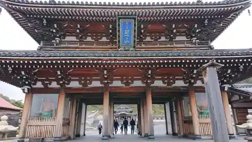 恐山菩提寺の山門・神門