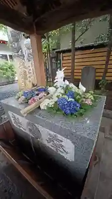 田無神社の手水舎