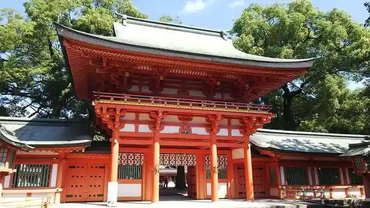 武蔵一宮氷川神社の山門・神門