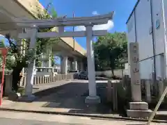 白山神社の鳥居