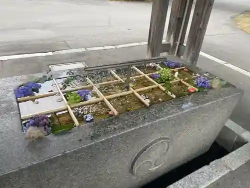 亀田八幡宮の手水舎