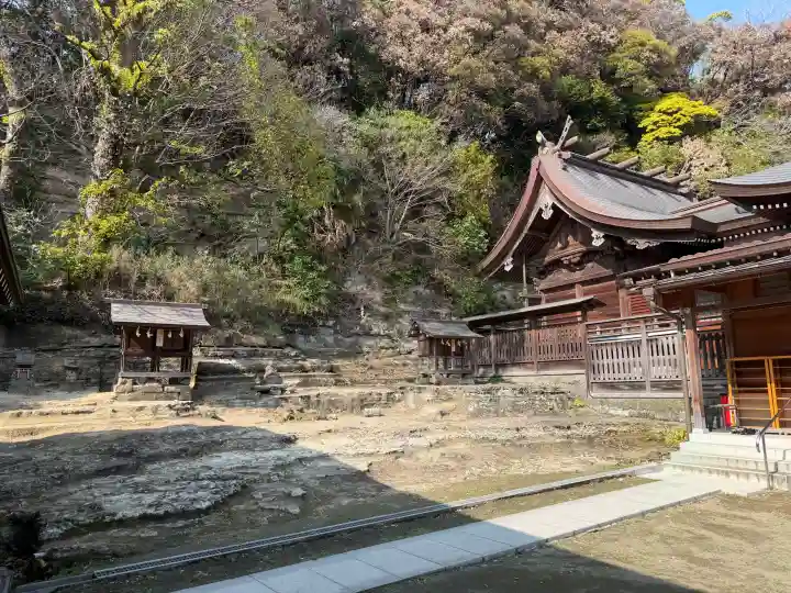 瀬戸神社の{uncategorized: "未分類", other: "その他", undefined: "問題あり", building: "その他建物", grave: "お墓", sacred_gate: "鳥居", guardian: "狛犬", statue: "像", buddha: "仏像", history: "歴史", nature: "自然", garden: "庭園", animal: "動物", pagoda: "塔", temizu: "手水舎", mountain_gate: "山門・神門", sanctuary: "本殿・本堂", subordinate: "末社・摂社", art: "芸術", scenery: "景色", jizo: "地蔵", ema: "絵馬", goshuin: "御朱印", omikuji: "おみくじ", items: "授与品その他", amulet: "お守り", goshuincho: "御朱印帳", eats: "食事", festival: "お祭り", votive_dance: "神楽", shichigosan: "七五三参", wedding: "結婚式", experience: "体験その他", initially: "初詣", around: "周辺", anti_infection: "感染症対策"}
