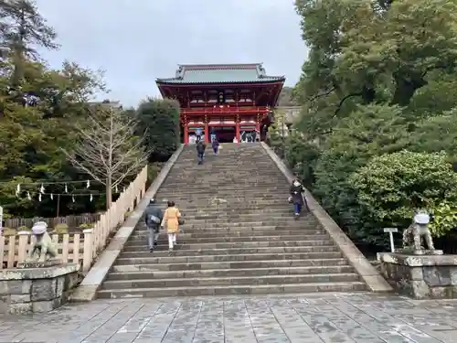 鶴岡八幡宮の山門