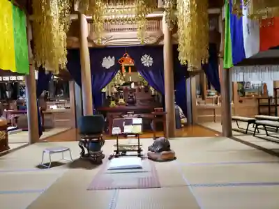 仏地院の本殿・本堂