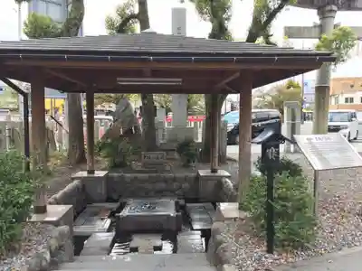 大垣八幡神社の手水舎