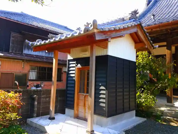 唯信寺の末社・摂社