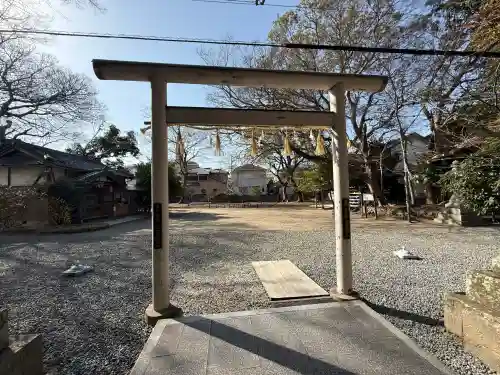 大屋都姫神社の{uncategorized: "未分類", other: "その他", undefined: "問題あり", building: "その他建物", grave: "お墓", sacred_gate: "鳥居", guardian: "狛犬", statue: "像", buddha: "仏像", history: "歴史", nature: "自然", garden: "庭園", animal: "動物", pagoda: "塔", temizu: "手水舎", mountain_gate: "山門・神門", sanctuary: "本殿・本堂", subordinate: "末社・摂社", art: "芸術", scenery: "景色", jizo: "地蔵", ema: "絵馬", goshuin: "御朱印", omikuji: "おみくじ", items: "授与品その他", amulet: "お守り", goshuincho: "御朱印帳", eats: "食事", festival: "お祭り", votive_dance: "神楽", shichigosan: "七五三参", wedding: "結婚式", experience: "体験その他", initially: "初詣", around: "周辺", anti_infection: "感染症対策"}