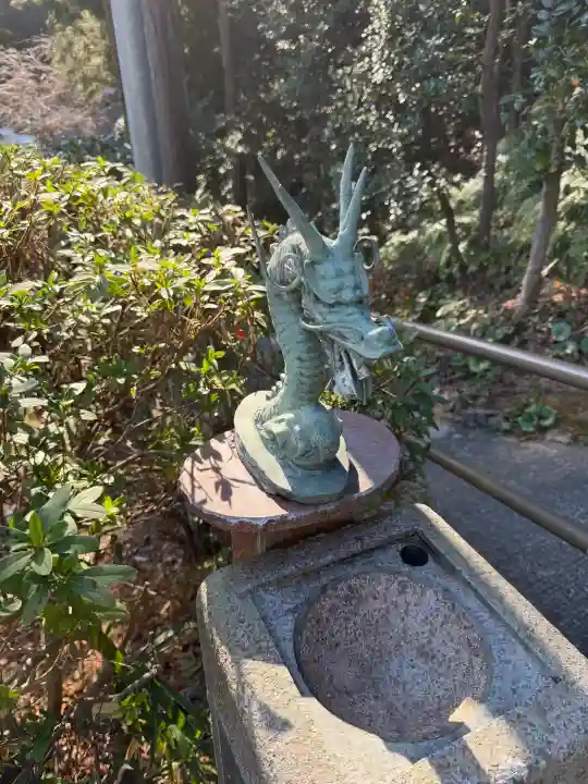 猿田彦三河神社の{uncategorized: "未分類", other: "その他", undefined: "問題あり", building: "その他建物", grave: "お墓", sacred_gate: "鳥居", guardian: "狛犬", statue: "像", buddha: "仏像", history: "歴史", nature: "自然", garden: "庭園", animal: "動物", pagoda: "塔", temizu: "手水舎", mountain_gate: "山門・神門", sanctuary: "本殿・本堂", subordinate: "末社・摂社", art: "芸術", scenery: "景色", jizo: "地蔵", ema: "絵馬", goshuin: "御朱印", omikuji: "おみくじ", items: "授与品その他", amulet: "お守り", goshuincho: "御朱印帳", eats: "食事", festival: "お祭り", votive_dance: "神楽", shichigosan: "七五三参", wedding: "結婚式", experience: "体験その他", initially: "初詣", around: "周辺", anti_infection: "感染症対策"}