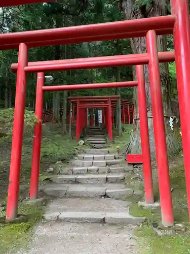 志和稲荷神社の鳥居