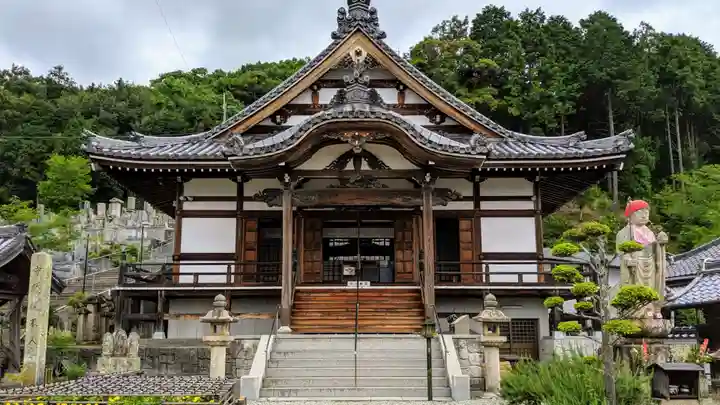 如意輪寺の本殿・本堂