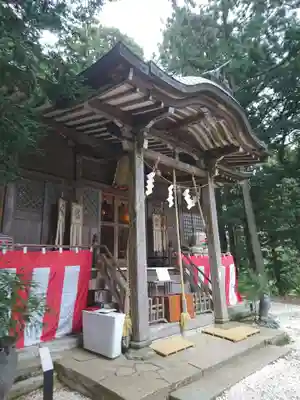 鷲子山上神社の本殿・本堂