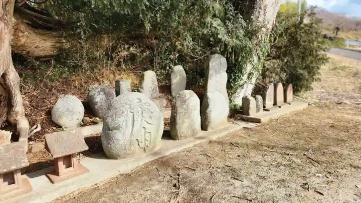 山岸稲荷神社の周辺