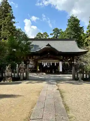 大和神社の本殿・本堂