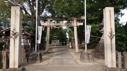 大神神社（花池）の鳥居