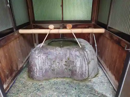 豊栄稲荷神社の手水舎