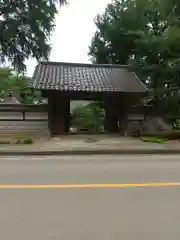 金剛寿院 (伝法寺)の山門