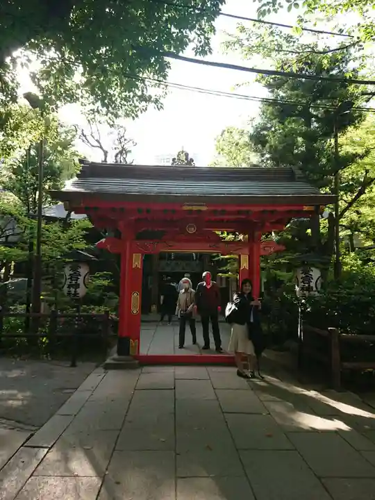 愛宕神社の山門・神門