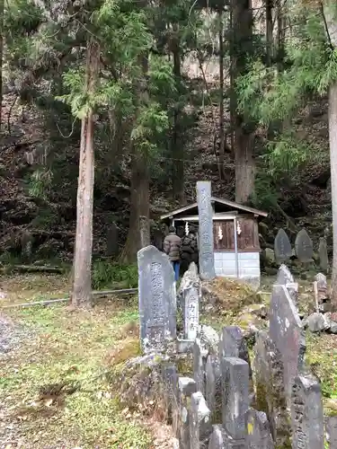 甲斐駒ヶ岳神社の建物その他