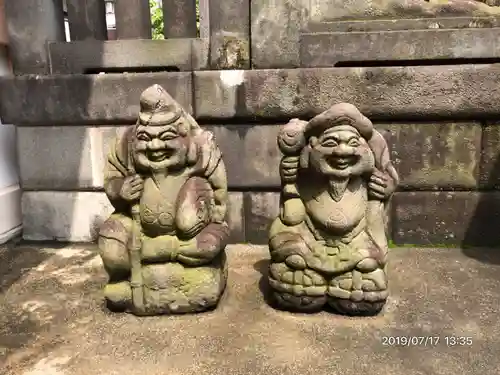 高輪神社の像