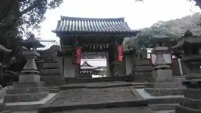 春日神社の山門