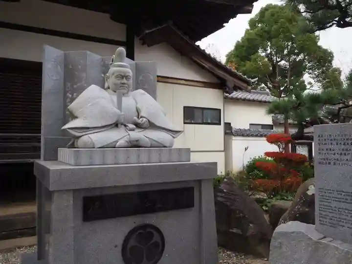 大樹寺(松安院大樹寺)の像
